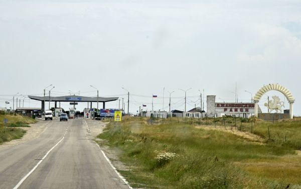Автомобильный пункт пропуска Джанкой на российско-украинской границе