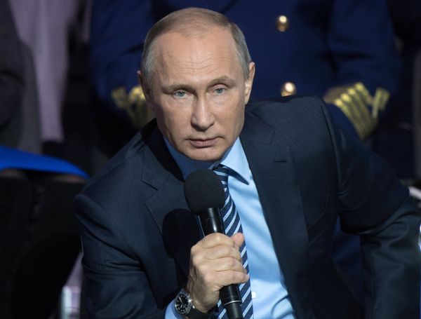 Президент РФ В. Путин принял участие в итоговом заседании межрегионального форума ОНФ