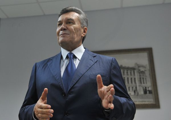 Допрос экс-президента В. Януковича в качестве свидетеля по делу о беспорядках в Киеве в феврале 2014 года перенесен Допрос экс-президента В. Януковича в качестве свидетеля по делу о беспорядках в Киеве в феврале 2014 года перенесен