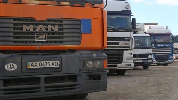 Украина и Россия договорились о возвращении заблокированных фур