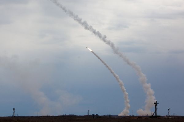 Учения войск ПВО на полигоне Ашулук Учения войск ПВО на полигоне Ашулук