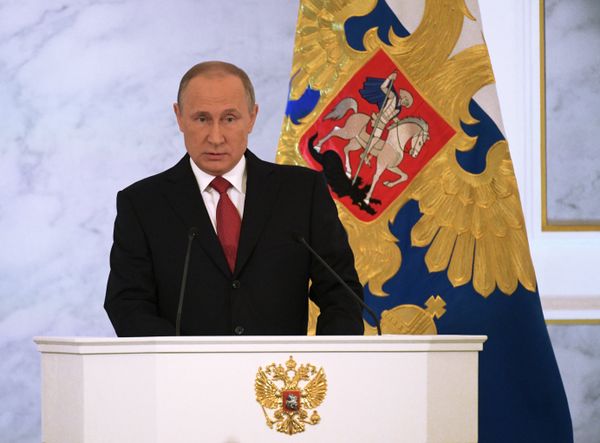 Ежегодное послание президента РФ В. Путина Федеральному Собранию Ежегодное послание президента РФ В. Путина Федеральному Собранию