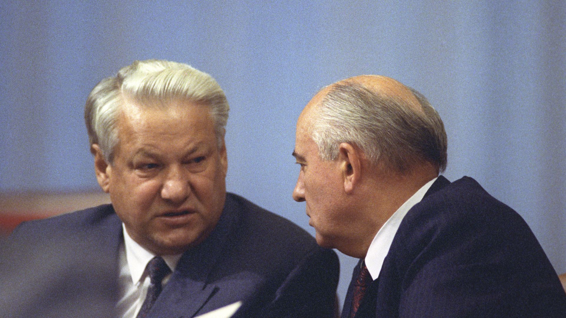 Президент Российской Федерации Б.Н.Ельцин и Президент СССР М.С.Горбачев - РИА Новости, 1920, 12.06.2025
