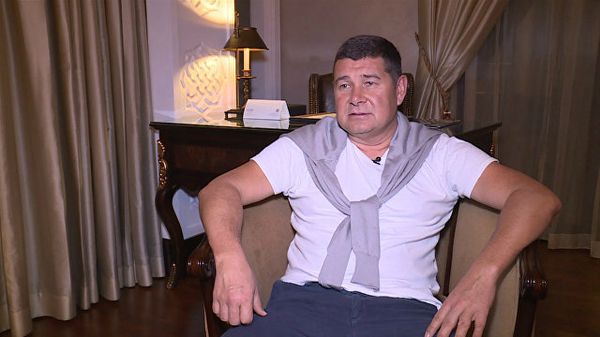 Экс-депутат Рады рассказал о коррупционных схемах Порошенко и его приближенных Экс-депутат Рады рассказал о коррупционных схемах Порошенко и его приближенных