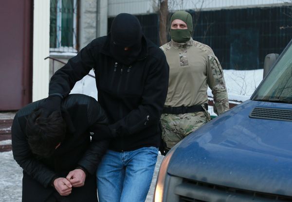 Силовики обезвредили взрывное устройство в многоэтажке на юго-западе Москвы