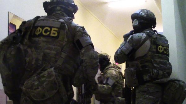 ФСБ России пресечена деятельность диверсионно-террористической группы