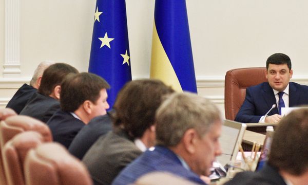 Министр топлива и энергетики Украины Игорь Насалик на заседании Кабинета министров Украины