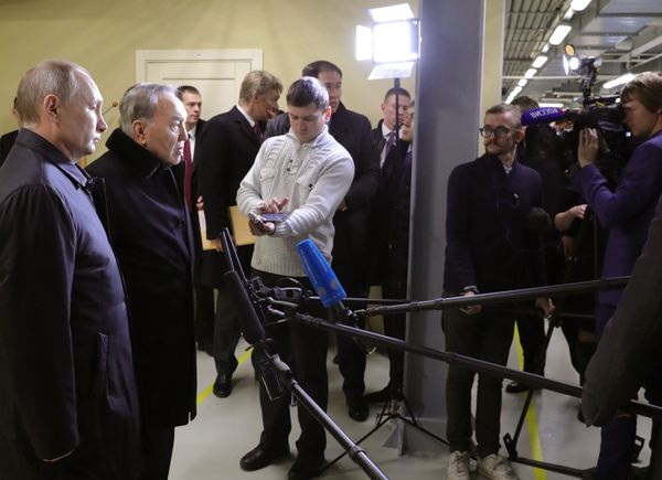 Рабочая поездка президента РФ В. Путина в Санкт-Петербург
