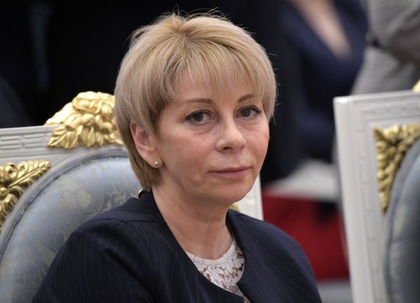 Президент РФ В. Путин вручил Государственные премии за выдающиеся достижения в области благотворительной и правозащитной деятельности