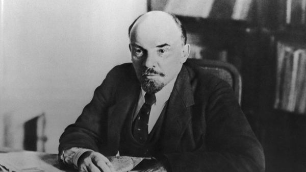 В. И. Ленин В. И. Ленин