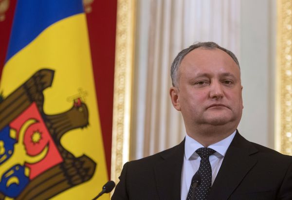 Встреча президента РФ В. Путина с президентом Молдовы И. Додоном