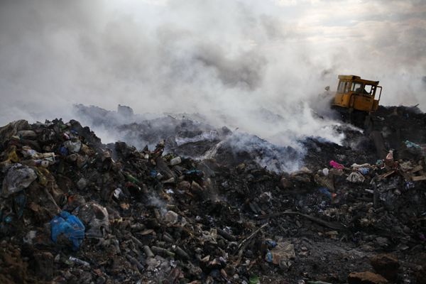 Пожар на свалке ТБО Сабурово в Московской области Пожар на свалке ТБО Сабурово в Московской области