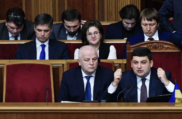 Заседание Верховной рады Украины в Киеве Заседание Верховной рады Украины в Киеве