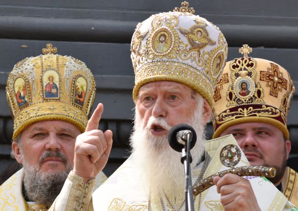 Крестный ход Украинской православной церкви в Киеве