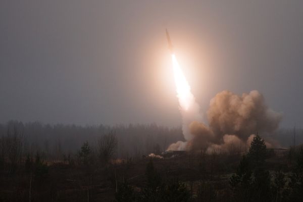 Боевые стрельбы из ракетно-артиллерийского вооружения в Ленинградской области Боевые стрельбы из ракетно-артиллерийского вооружения в Ленинградской области