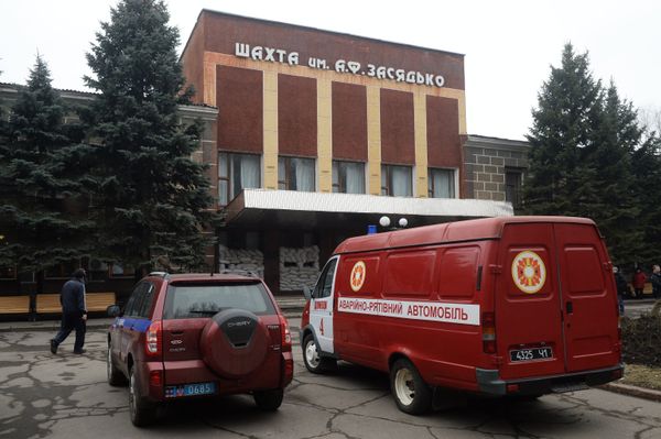 Пострадавшие от взрыва на шахте им. Засядько в Донецке