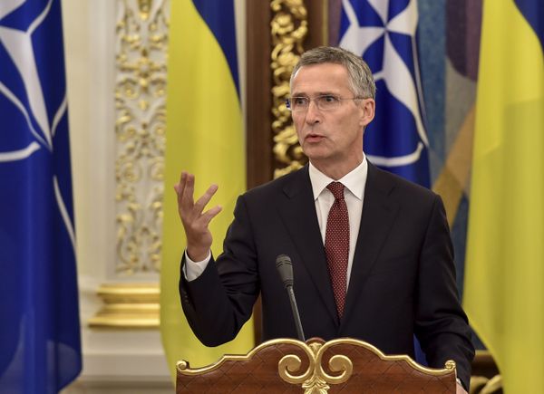 Пресс-конференция президента Украины П.Порошенко и генсека НАТО в Киеве Пресс-конференция президента Украины П.Порошенко и генсека НАТО в Киеве
