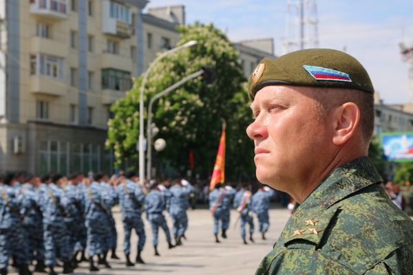 Парад Победы в Луганске