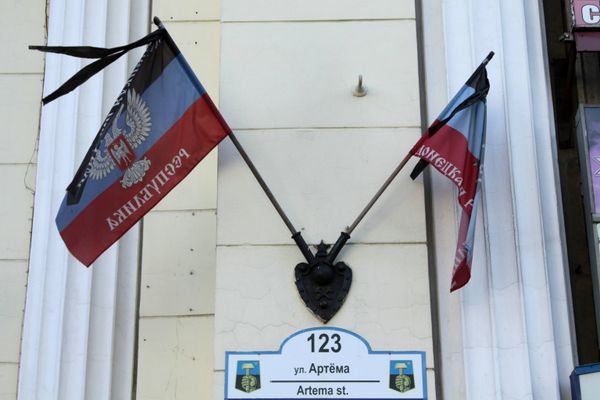 Прощание с командиром ополчения ДНР Арсеном Павловым (Моторола) в Донецке