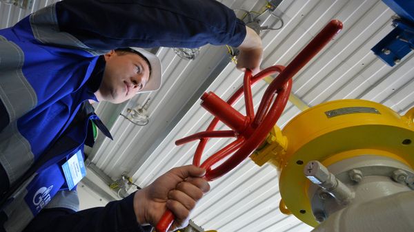 Церемония пуска газа по случаю завершения строительства газопровода-отвода в Казани
