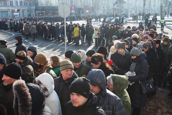 Прощание с командиром батальона Сомали М. Толстых (Гиви) в Донецке