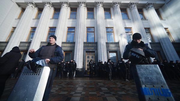 Протестные акции в центре Киева Протестные акции в центре Киева