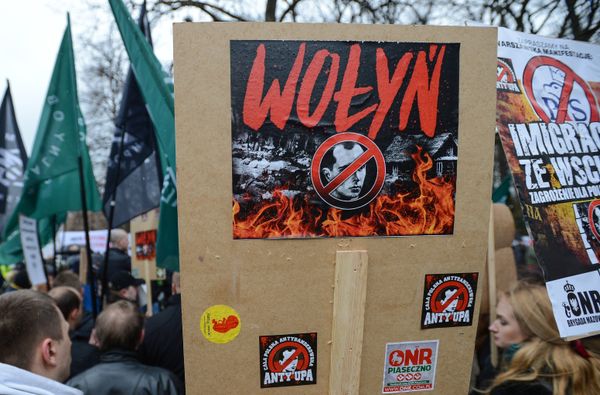 Митинг в Варшаве против возросшего числа украинских мигрантов