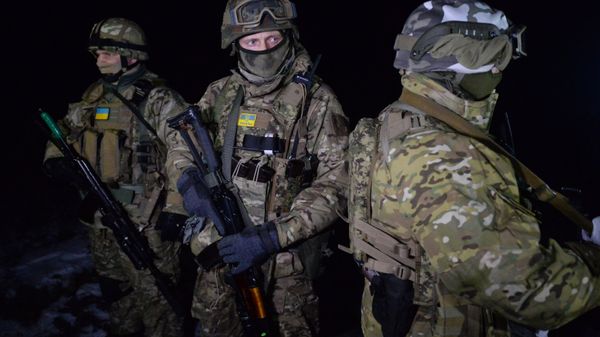 Обмен пленными между ополченцами ДНР, ЛНР и украинскими силовикам