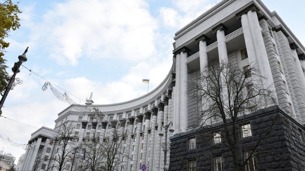 Виды главных правительственных и административных зданий Киева