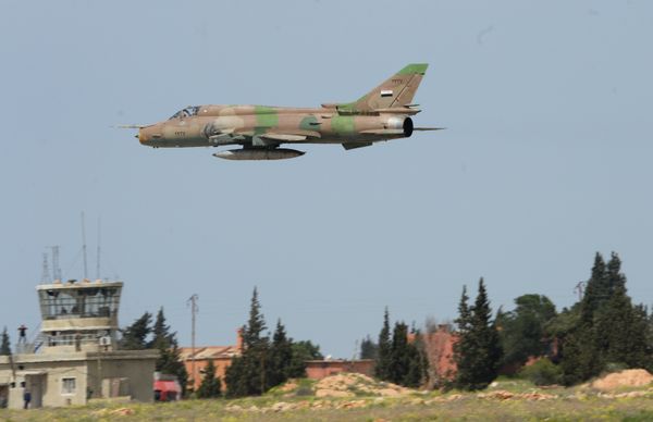 Сирийские ВВС возобновили вылеты с аэродрома Шайрат Сирийские ВВС возобновили вылеты с аэродрома Шайрат