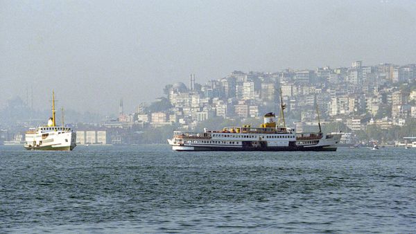 Пролив Босфор в Стамбуле