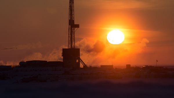 Нефтяная компания Роснефть приступила к бурению скважины Центрально-Ольгинская-1