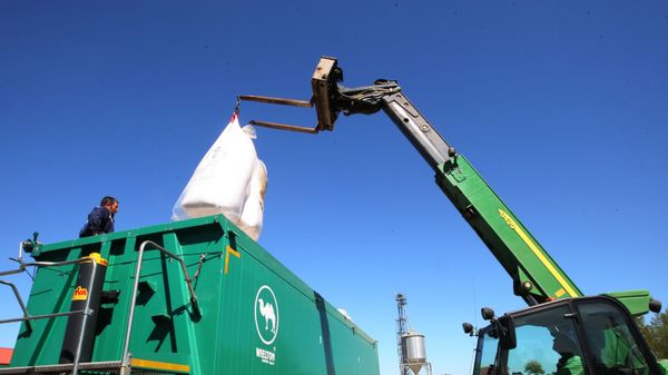Работа сельскохозяйственного предприятия ООО Новое поле