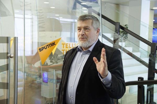 Авигдо́р Э́скин — израильский публицист и общественный деятель. 