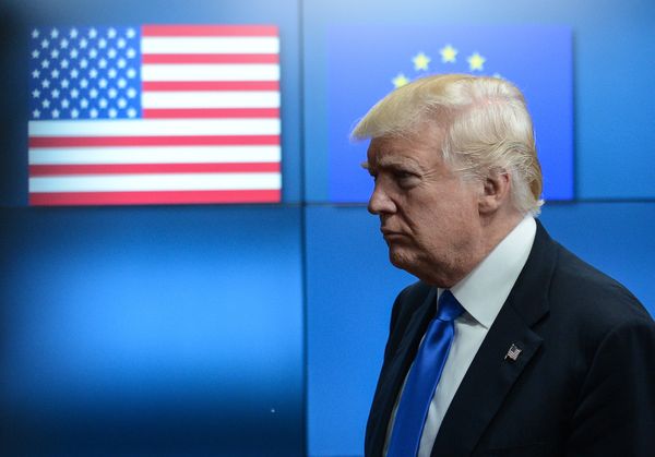 Президент США Дональд Трамп встретился с лидерами ЕС в Брюсселе