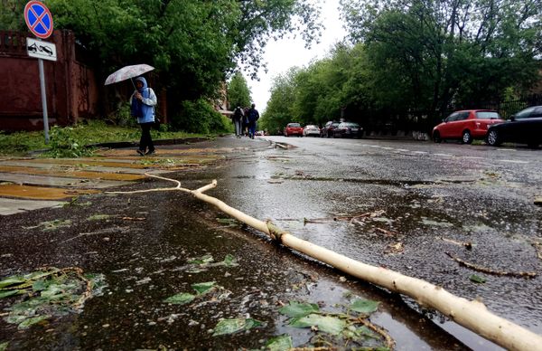 Последствия урагана в Москве