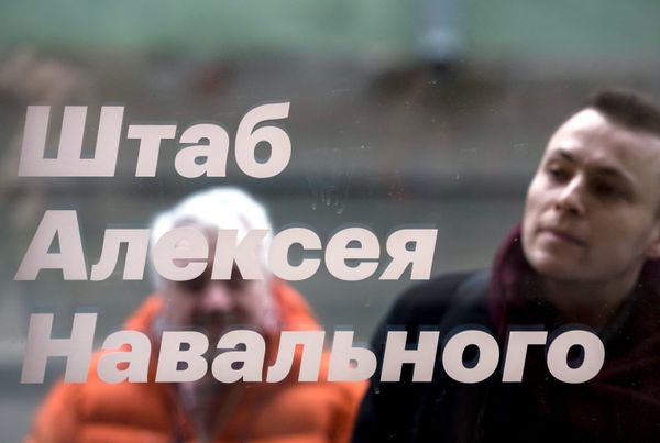 Открытие штаба Алексея Навального в Санкт-Петербурге