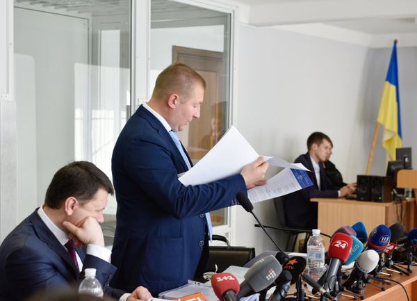 Заседание Оболонского суда Киева по делу бывшего президента Украины В. Януковича