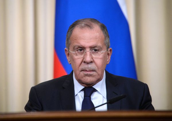 Встреча глав МИД РФ и Франции С. Лаврова и Ж.-И. Ле Дриана