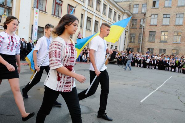 Начало учебного года в школах Украины Начало учебного года в школах Украины