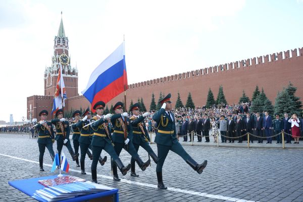 Выпуск курсантов и кадетов вузов МЧС России на Красной площади