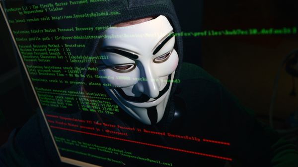 Вирус-вымогатель атаковал IT-системы компаний в разных странах