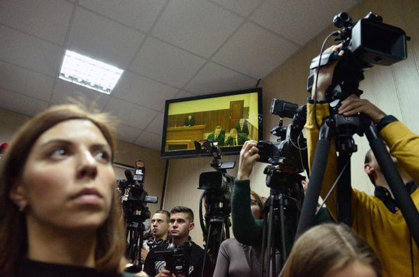 Допрос экс-президента В. Януковича в качестве свидетеля по делу о беспорядках в Киеве в феврале 2014 года перенесен