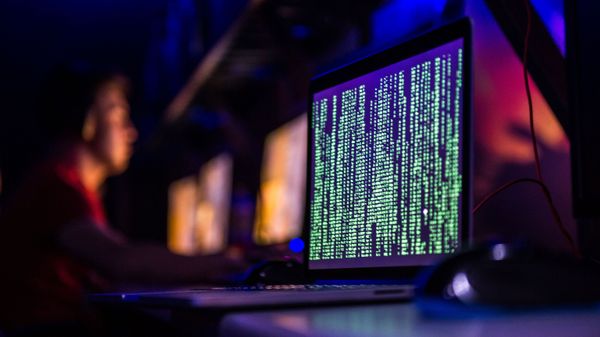 Вирус-вымогатель атаковал IT-системы компаний в разных странах