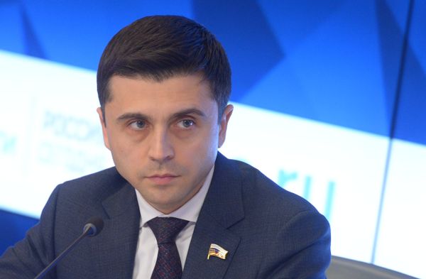 Видеомост Москва – Симферополь на тему: Крымский референдум 3 года спустя: межнациональные отношения