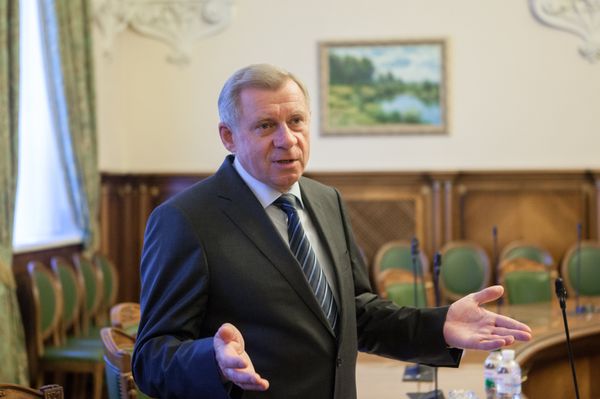 и.о. председателя Национального банка Яков Смолий