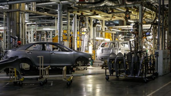 Запуск производства новой модели Toyota RAV4 в Санкт-Петербурге