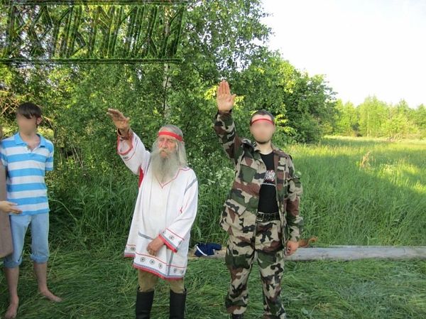 Лидер Вольницы Кирилл Бакшанцев с волхвом Доброславом Лидер Вольницы Кирилл Бакшанцев с волхвом Доброславом
