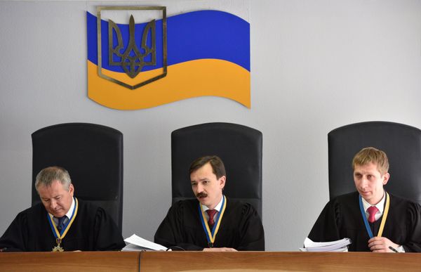 Заседание Оболонского суда Киева по делу бывшего президента Украины В. Януковича