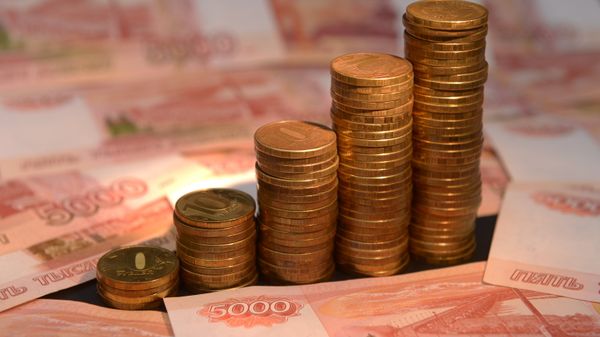 Денежные купюры и монеты России